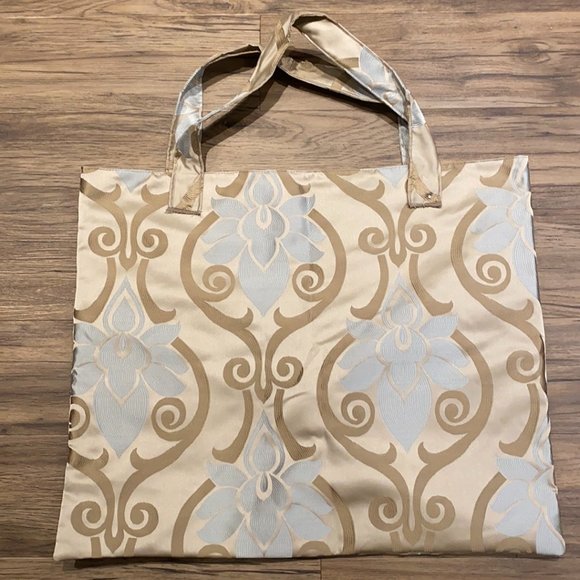 SOLD Free with purchase of $75 or more. Up cycled tote - Picture 1 of 2